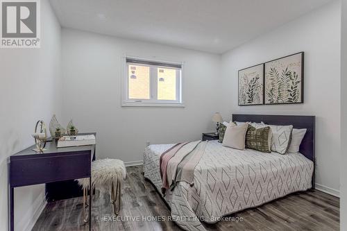 1192 Dream Crest Road, Mississauga, ON - Indoor Photo Showing Bedroom