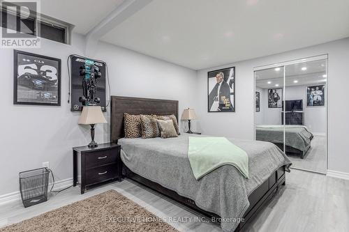 1192 Dream Crest Road, Mississauga, ON - Indoor Photo Showing Bedroom