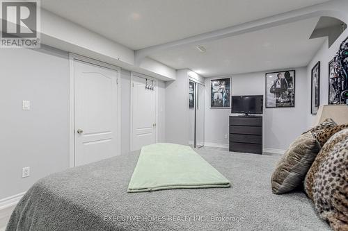 1192 Dream Crest Road, Mississauga, ON - Indoor Photo Showing Bedroom