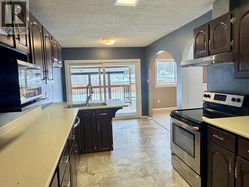 155 Vanderview Drive, Vanderhoof, BC - Indoor Photo Showing Kitchen With Double Sink