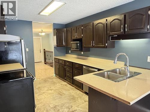 155 Vanderview Drive, Vanderhoof, BC - Indoor Photo Showing Kitchen With Double Sink