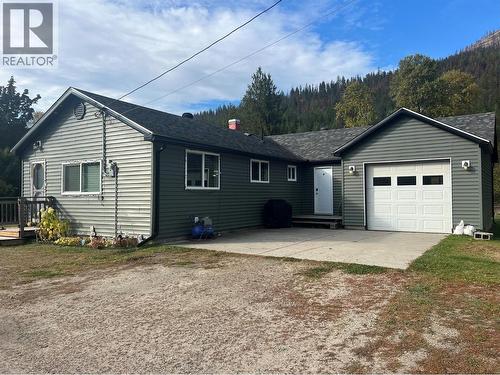 515 Main Street, Slocan, BC - Outdoor