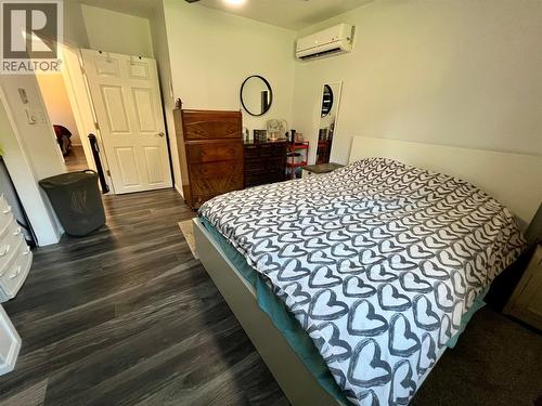 515 Main Street, Slocan, BC - Indoor Photo Showing Bedroom