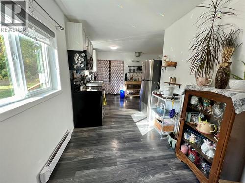 515 Main Street, Slocan, BC - Indoor Photo Showing Other Room