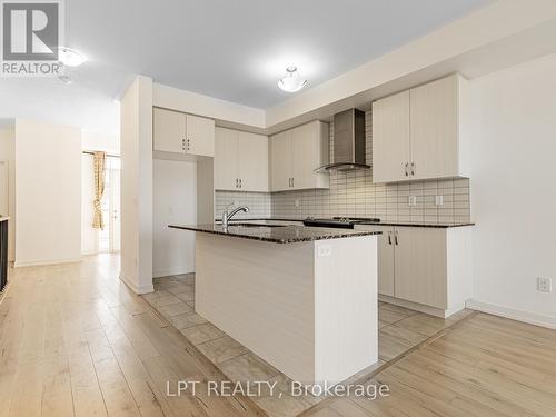 247 Harding Park Street, Newmarket, ON - Indoor Photo Showing Kitchen