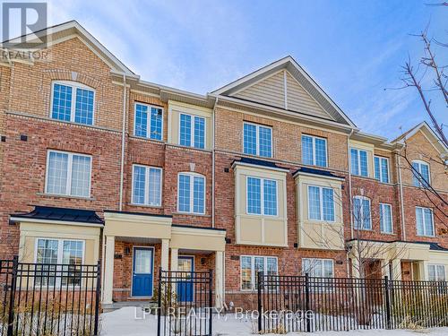 247 Harding Park Street, Newmarket, ON - Outdoor With Facade