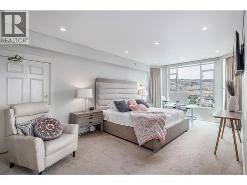 1152 Sunset Drive Unit# 1601, Kelowna, BC - Indoor Photo Showing Bedroom