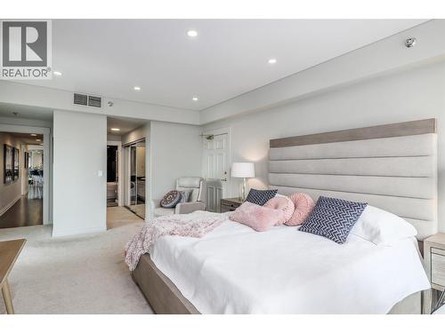 1152 Sunset Drive Unit# 1601, Kelowna, BC - Indoor Photo Showing Bedroom