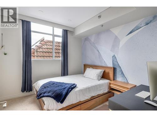 1152 Sunset Drive Unit# 1601, Kelowna, BC - Indoor Photo Showing Bedroom