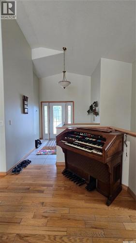 833 Peters Avenue, Oxbow, SK 