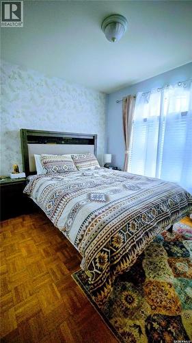 833 Peters Avenue, Oxbow, SK 
