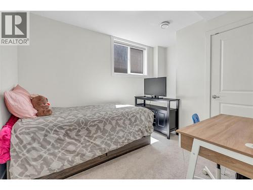 14395 Herron Road Unit# 101, Summerland, BC - Indoor Photo Showing Bedroom