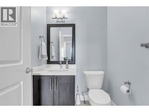 14395 Herron Road Unit# 101, Summerland, BC - Indoor Photo Showing Bathroom