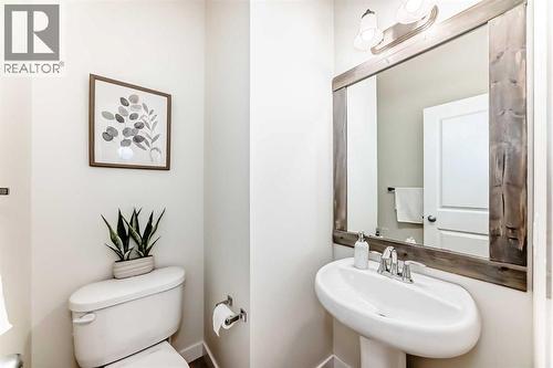 105 Elgin Meadows Circle Se, Calgary, AB - Indoor Photo Showing Bathroom