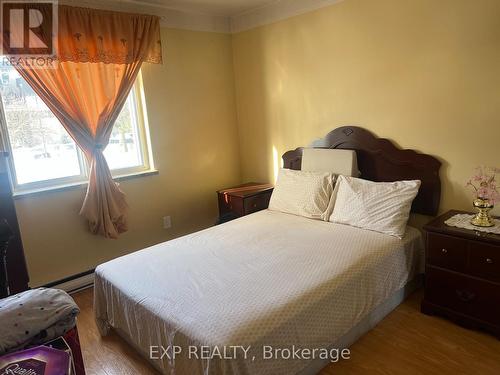 208 - 1660 Bloor Street, Mississauga, ON - Indoor Photo Showing Bedroom