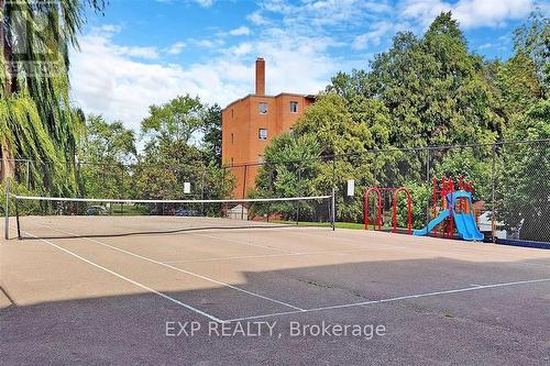 208 - 1660 Bloor Street, Mississauga, ON - Outdoor