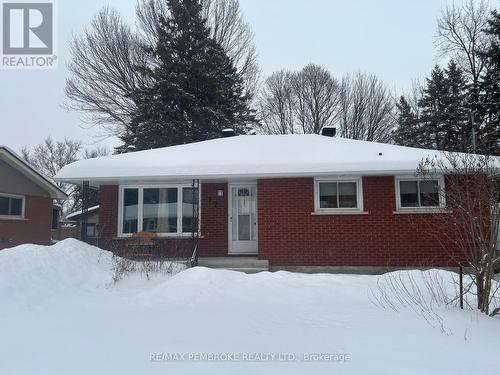 12 MARY STREET  Petawawa, ON K8H 1R5