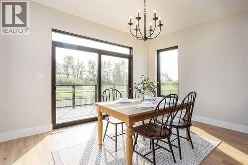 125 Emerald Drive, Red Deer, AB - Indoor Photo Showing Dining Room