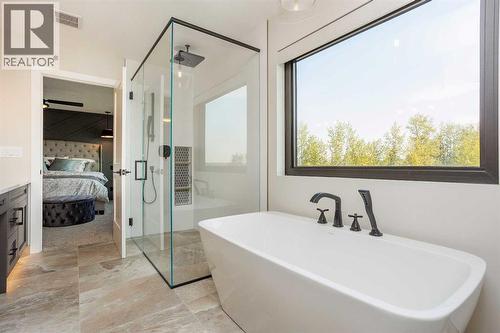 125 Emerald Drive, Red Deer, AB - Indoor Photo Showing Bathroom
