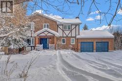 109 HUNTLEY MANOR DRIVE  Ottawa, ON K0A 1L0