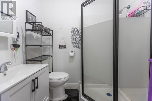 95 Church Street, Springhill, NS - Indoor Photo Showing Bathroom