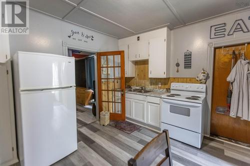 95 Church Street, Springhill, NS - Indoor Photo Showing Kitchen With Double Sink