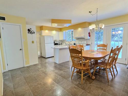 Overall view - 43 Rue St-André, Ville-Marie, QC - Indoor Photo Showing Dining Room