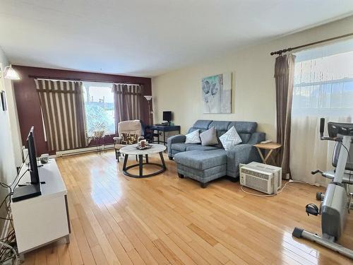 Living room - 43 Rue St-André, Ville-Marie, QC - Indoor