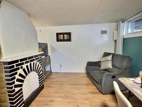 Living room - 43 Rue St-André, Ville-Marie, QC - Indoor