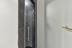 Ensuite bathroom - 