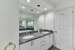 Ensuite bathroom - 