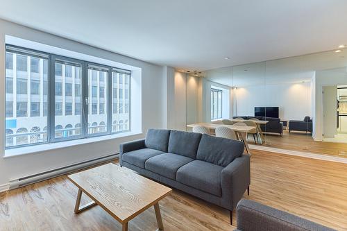 Living room - 506-1000 Boul. De Maisonneuve O., Montréal (Ville-Marie), QC - Indoor Photo Showing Living Room