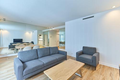 Living room - 506-1000 Boul. De Maisonneuve O., Montréal (Ville-Marie), QC - Indoor Photo Showing Living Room