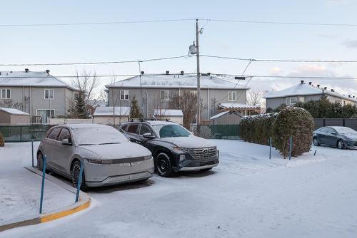 Parking - 1-19 Av. Papineau, Candiac, QC - Outdoor