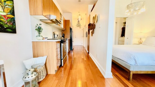 Cuisine - 1.216-479 Av. Mousseau-Vermette, Dorval, QC - Indoor Photo Showing Other Room