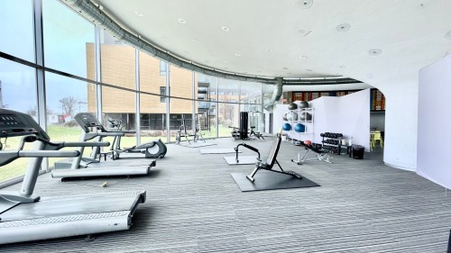 Salle d'exercice - 1.216-479 Av. Mousseau-Vermette, Dorval, QC - Indoor Photo Showing Gym Room