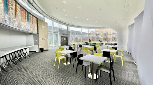 Salle communautaire - 1.216-479 Av. Mousseau-Vermette, Dorval, QC - Indoor Photo Showing Other Room