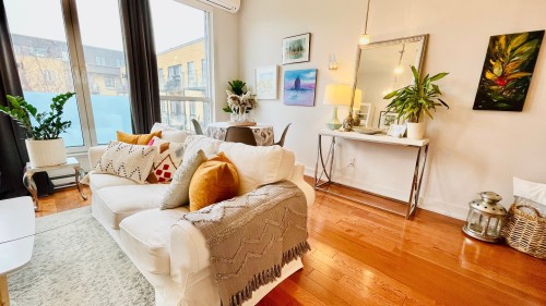 Salle à manger - 1.216-479 Av. Mousseau-Vermette, Dorval, QC - Indoor Photo Showing Living Room
