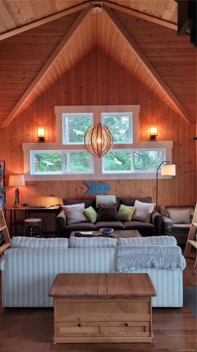 15 Spring Bay Rd, Lasqueti Island, BC 