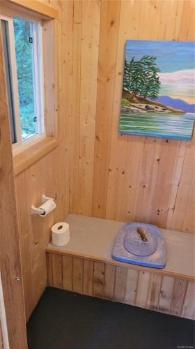 15 Spring Bay Rd, Lasqueti Island, BC 