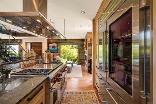 626 Monterey Ave, Oak Bay, BC 