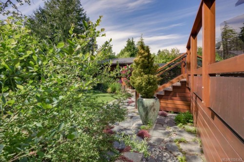 626 Monterey Ave, Oak Bay, BC 