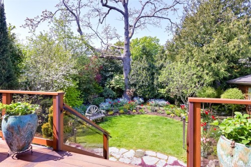 626 Monterey Ave, Oak Bay, BC 