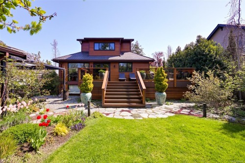 626 Monterey Ave, Oak Bay, BC 