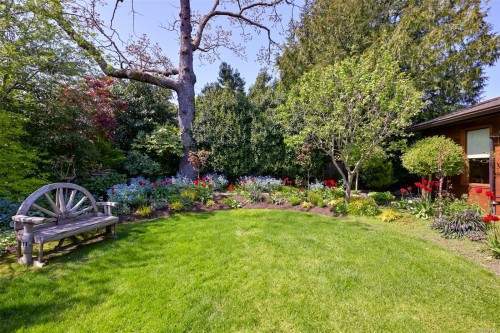 626 Monterey Ave, Oak Bay, BC 