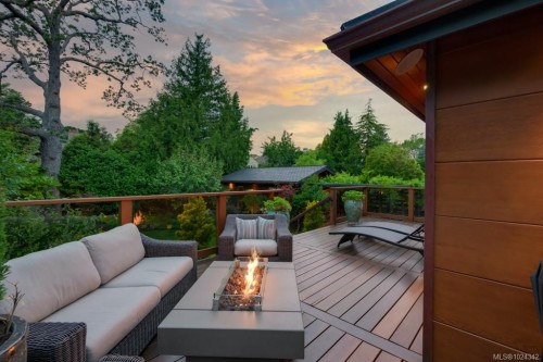 626 Monterey Ave, Oak Bay, BC 