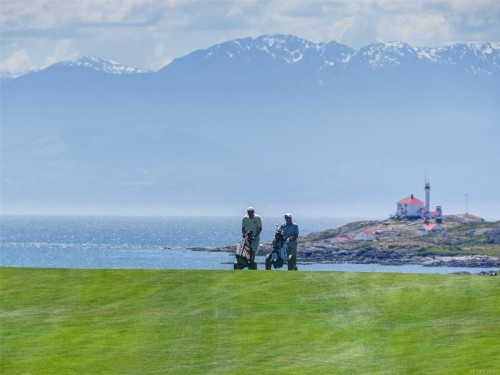 626 Monterey Ave, Oak Bay, BC 