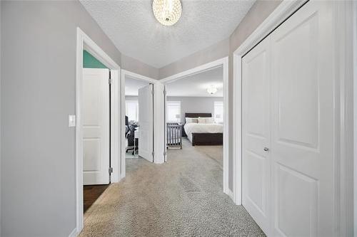 33 Silver Sage Cr, Winnipeg, MB 