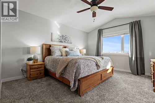 Spacious primary room - 69 Ravenskirk Close Se, Airdrie, AB - Indoor Photo Showing Bedroom