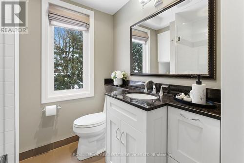17 Elstree Road, Toronto, ON - Indoor Photo Showing Bathroom